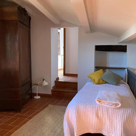 Els Racons Del Castle Hosting Up To 18 People Villa