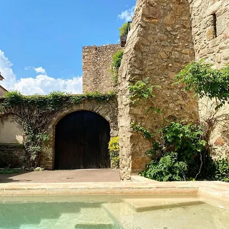 Els Racons Del Castle Hosting Up To 18 People *