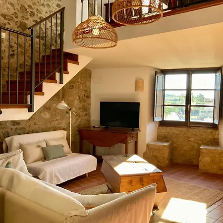 Villa Els Racons Del Castle Hosting Up To 18 People