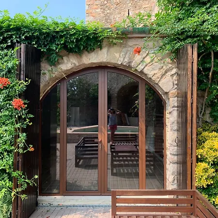 Els Racons Del Castle Hosting Up To 18 People Capmany