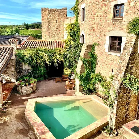 Els Racons Del Castle Hosting Up To 18 People *