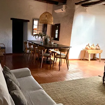 Els Racons Del Castle Hosting Up To 18 People Villa
