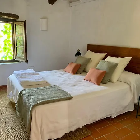 Villa Els Racons Del Castle Hosting Up To 18 People
