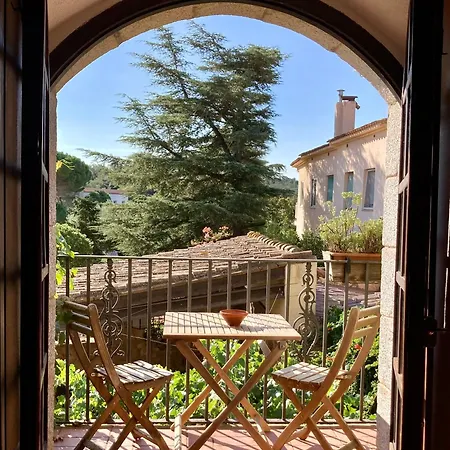 Villa Els Racons Del Castle Hosting Up To 18 People Capmany